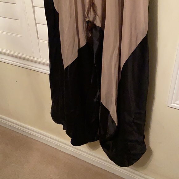 Black/Cream Long maxi balloon bottom dress - Picture 7 of 7